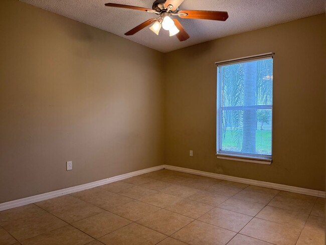 Building Photo - 2/2 first floor unit Lancelot of Winter Park