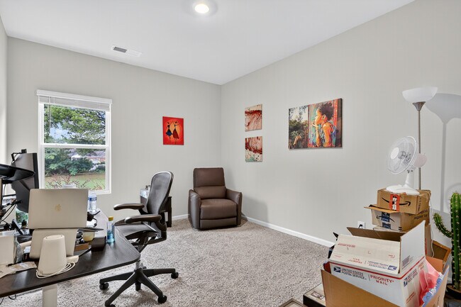 Building Photo - 103 Bird Dog Dr