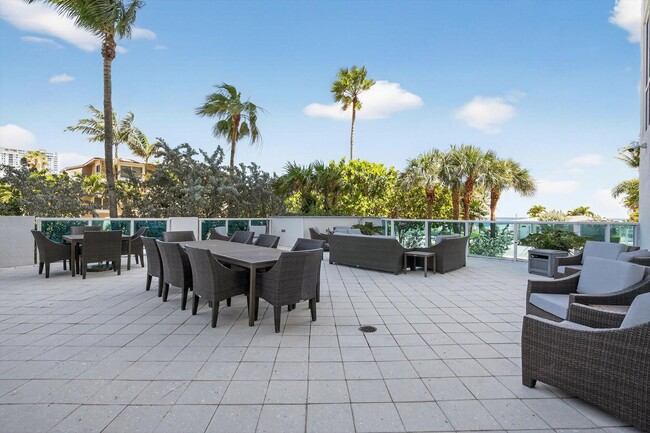 Building Photo - 801 Briny Ave