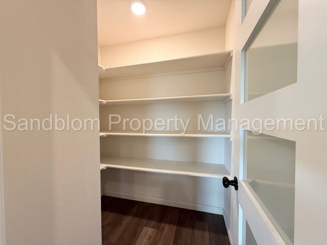 Building Photo - For Lease | East Tulsa - BA Schools | $194...