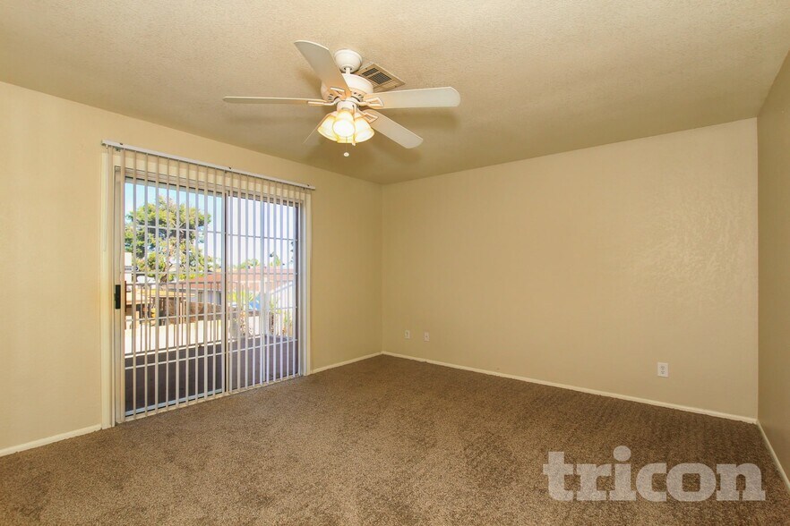 Building Photo - 7434 W Sierra St