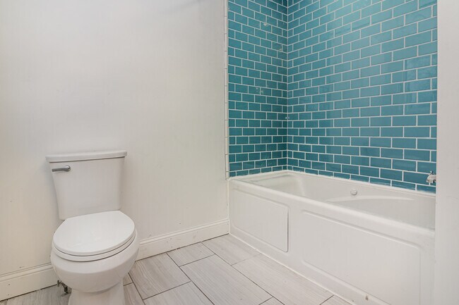 Building Photo - 307 Norfolk St