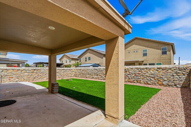 Building Photo - 1004 Wensley Pl