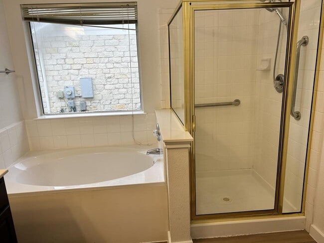 Building Photo - 1506 Cosmos Way