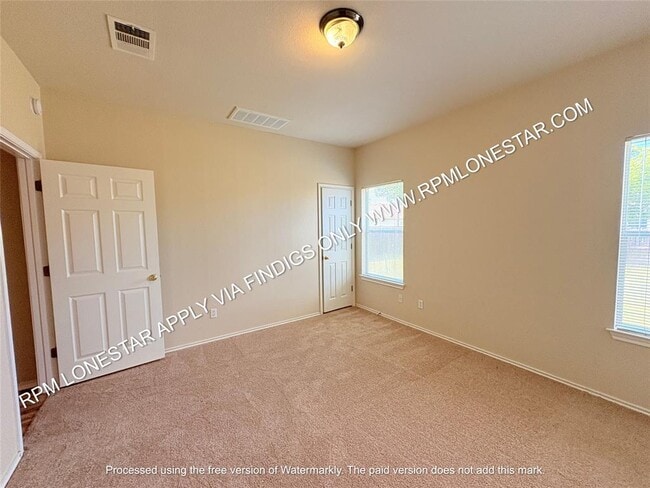 Building Photo - 11604 Lapoynor St