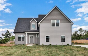 Building Photo - BRAND NEW Hidden Gem!