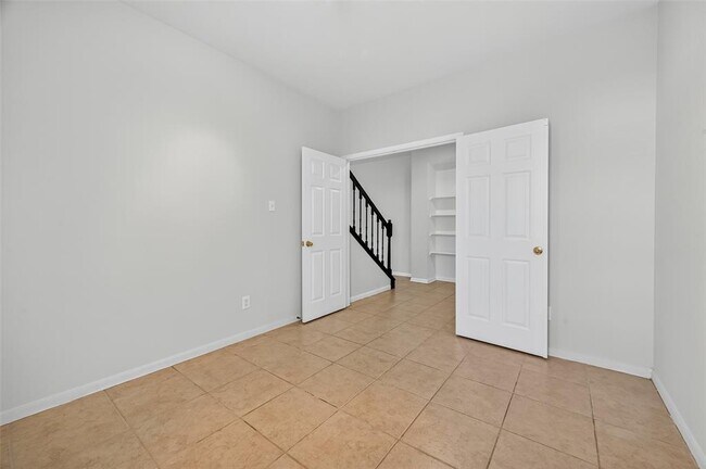 Building Photo - 21515 White Falls Ln