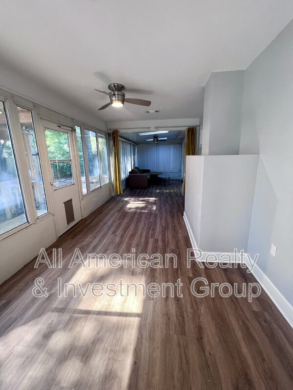 Building Photo - 101 Hands Cove Ln