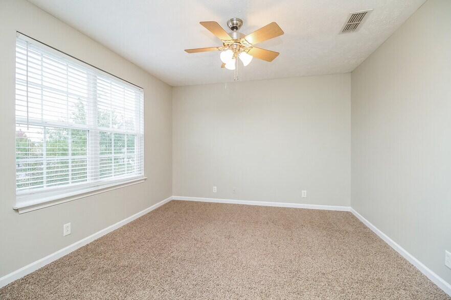 Building Photo - 3746 Maya Dr
