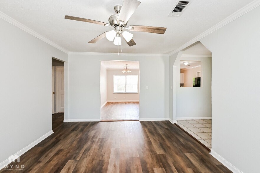 Building Photo - 4418 Tareyton Ln