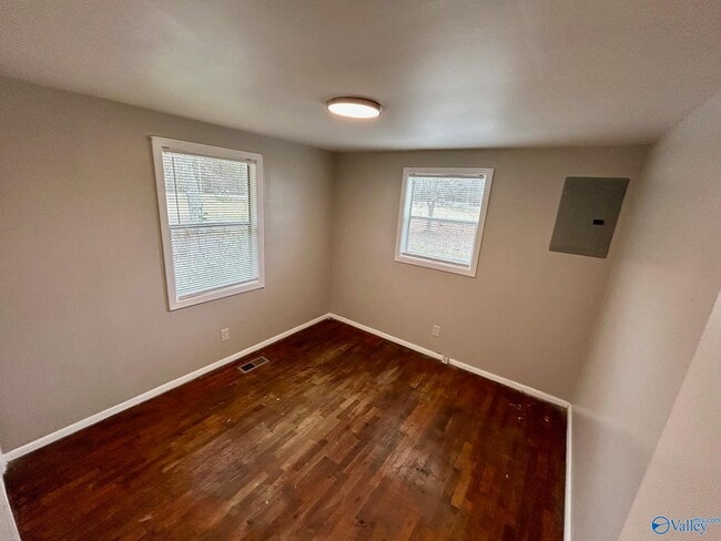 Building Photo - 18014 E Limestone Rd