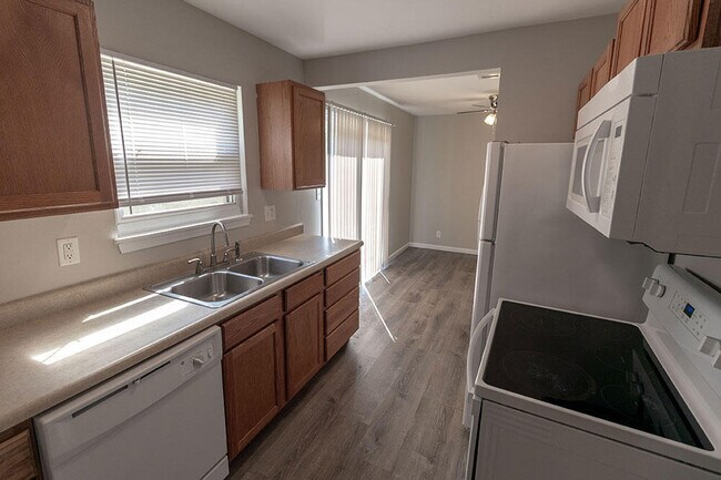 Building Photo - 7300 N Moberly Dr