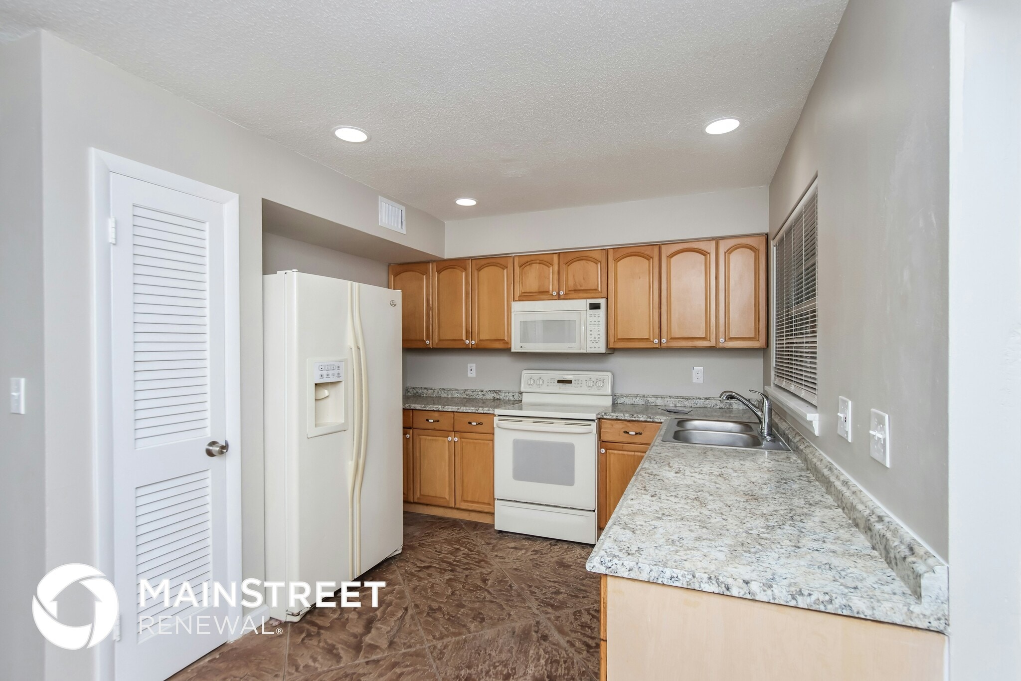 Building Photo - 862 Lance St