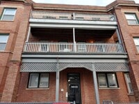 Building Photo - 6219 S Rhodes Ave