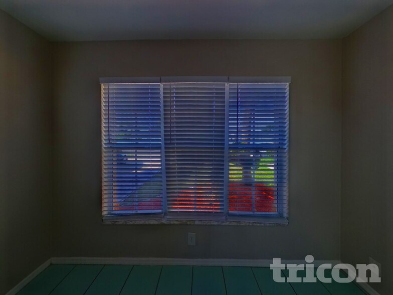 Building Photo - 3257 Brewster Dr