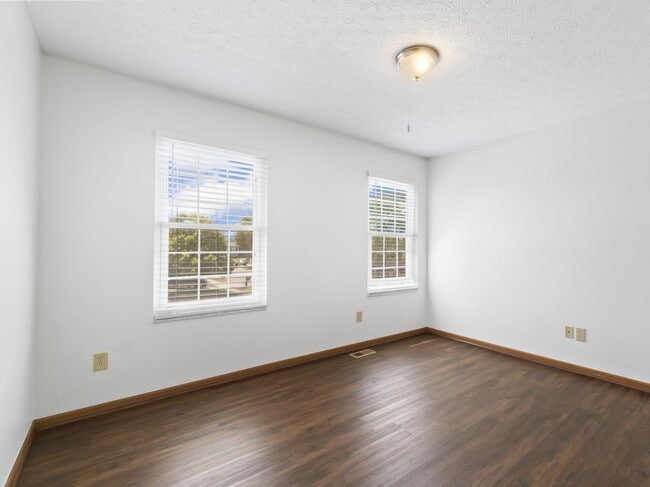 Building Photo - 2236 Golden Meadows St