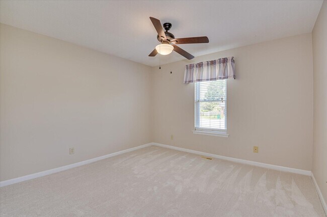 Building Photo - 4628 Peavine Ct