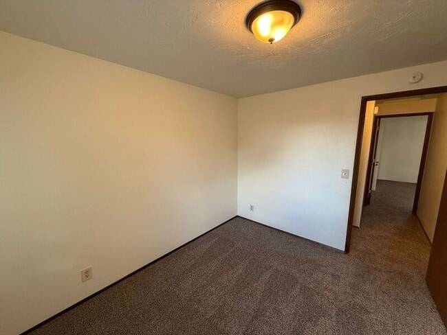 Building Photo - 2907 Moraga Ave SE