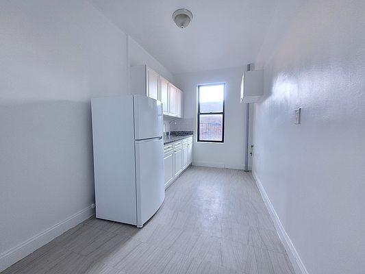 Building Photo - 1 bedroom in BRONX NY 10457