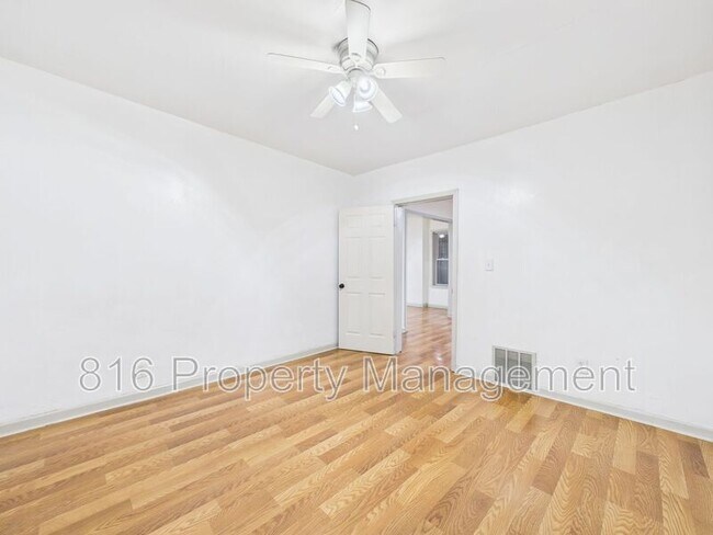 Building Photo - 2710 Park Ave