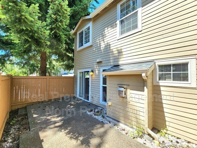 Building Photo - 1430 W Casino Rd