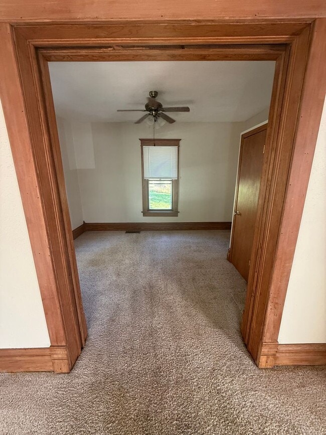 Building Photo - 4 bedroom 1.5 bath house in Tama Iowa