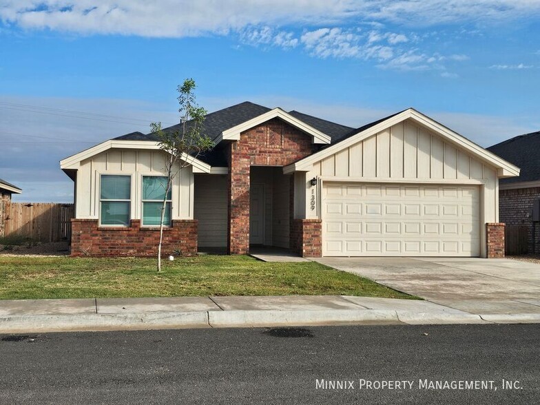 Primary Photo - 1309 Bajada St