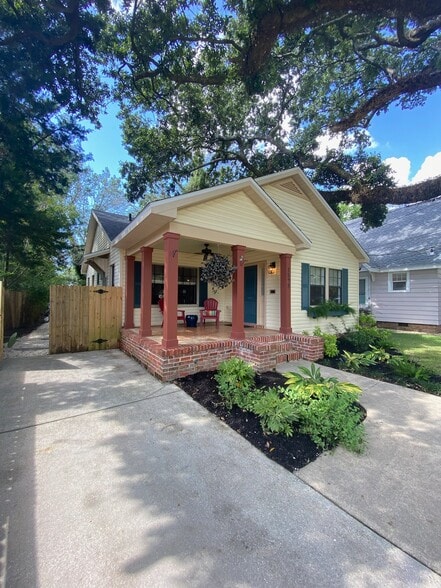 Building Photo - 1523 E Avery St