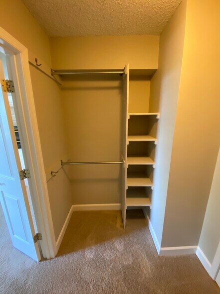 Walk in Closet - 1276 N Wayne St