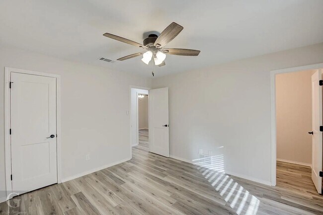 Building Photo - 3-Bed, 2-Bath Home Near Air Force Base!