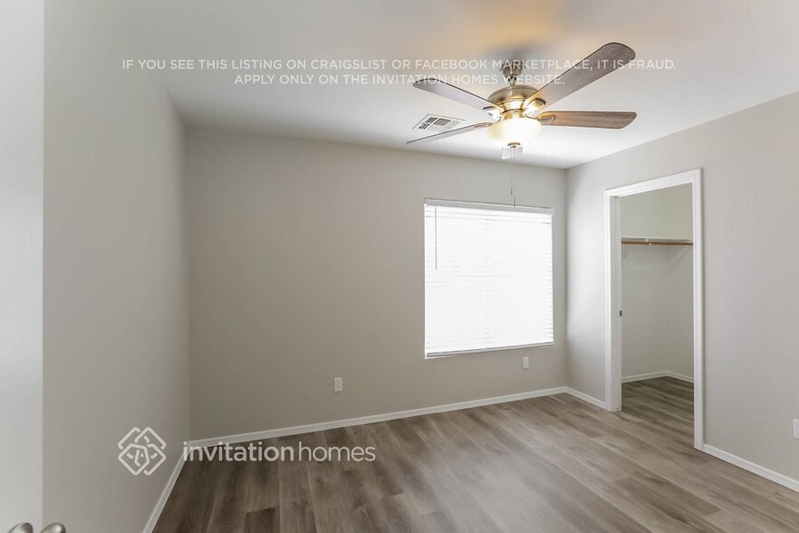Building Photo - 6233 S 15th Dr
