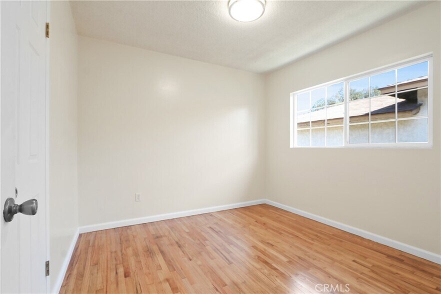 Building Photo - 11512 Harvard Dr
