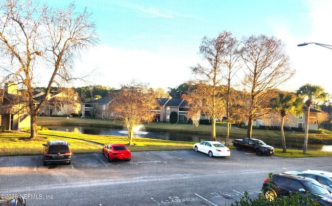 Building Photo - 10200 Belle Rive Blvd