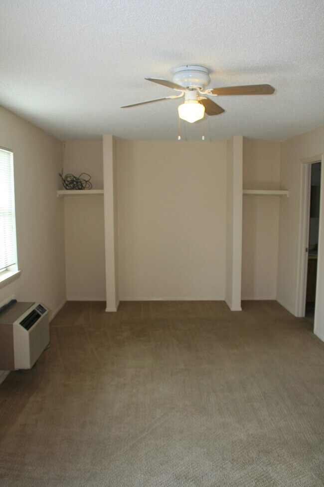 1348 E McDaniel St 1348 E McDaniel St Springfield MO 65802