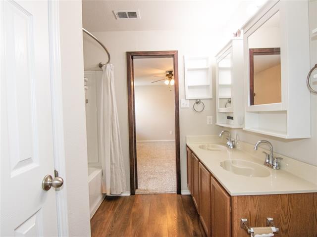 Building Photo - 6704 Wellston Ln