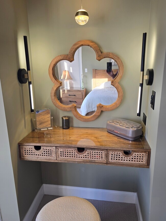 Building Photo - 117 St Charles Ct