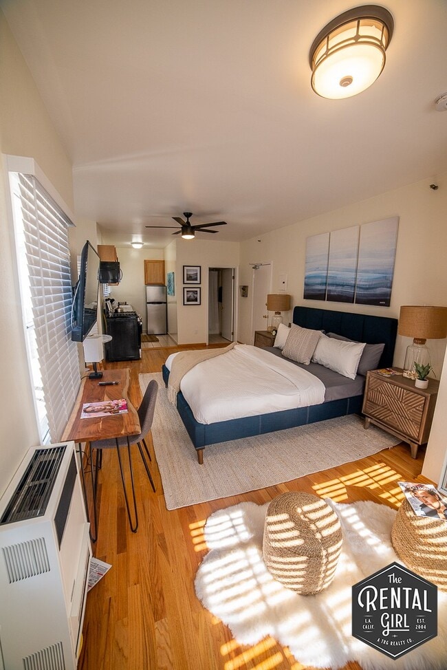 Building Photo - 26 Breeze Ave