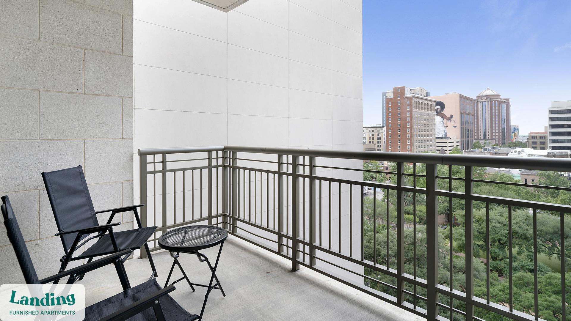 Building Photo - 777 Preston St