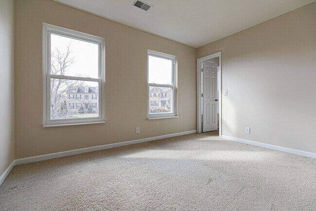 Building Photo - 808 Callahan Pl