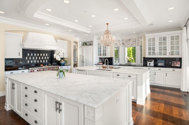 Building Photo - 5bd/5.5ba Yarrow Point Home