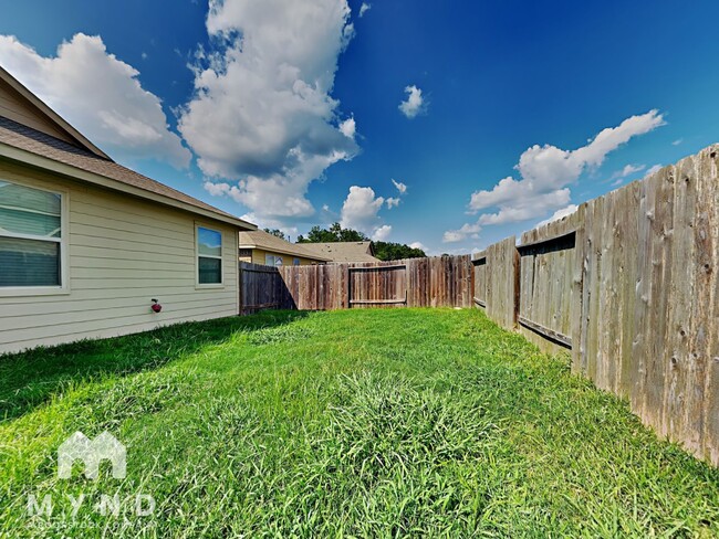 Building Photo - 18060 Atwood Mill Dr