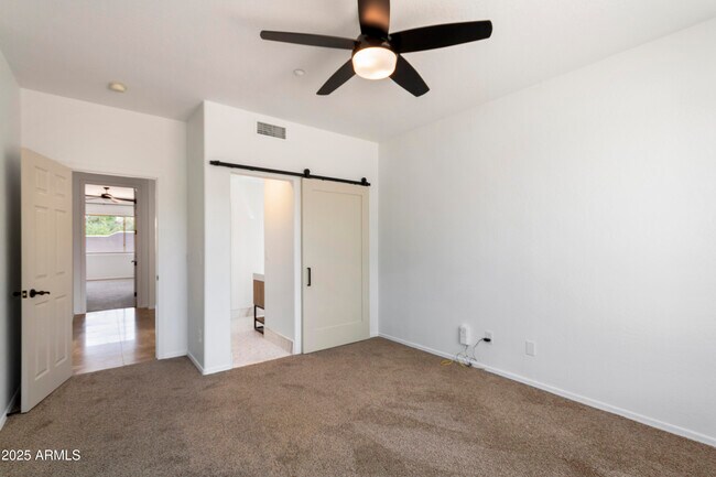 Building Photo - 11318 E White Feather Ln