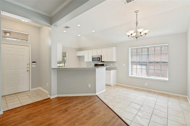 Building Photo - 8261 Durham Dr