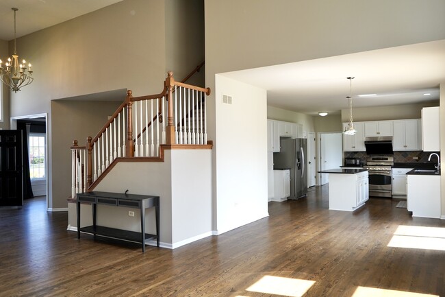 Building Photo - 5739 Rosinweed Ln