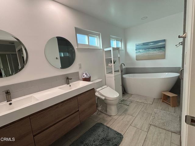 Building Photo - 448 Court Ave