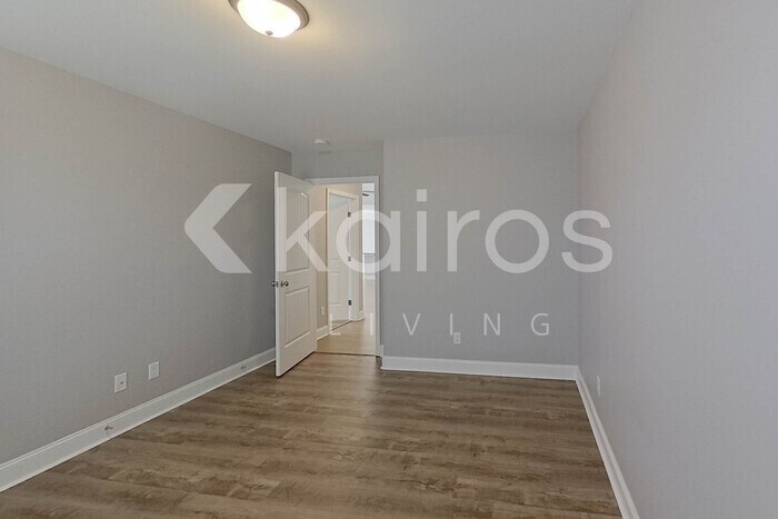 Building Photo - 100 Mountain Holly Rd