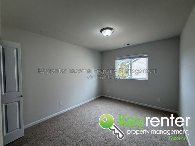 Building Photo - 2688 81st Ave Ct E