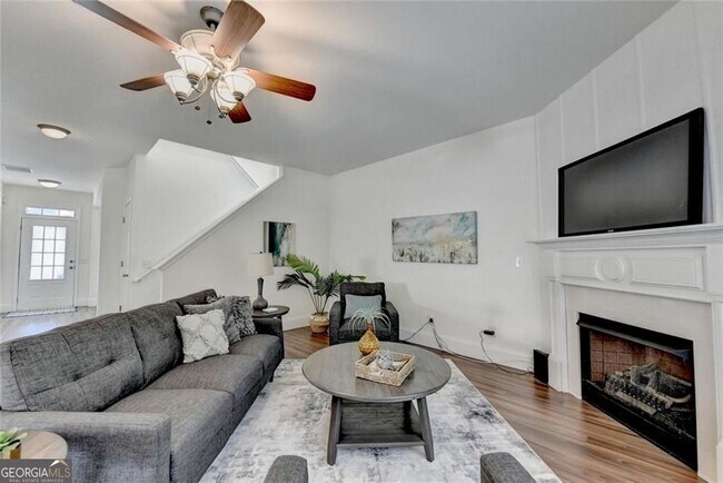 Building Photo - 335 Pintail Ct