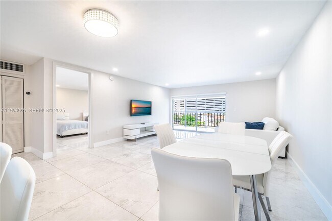 Building Photo - 201 178th Dr