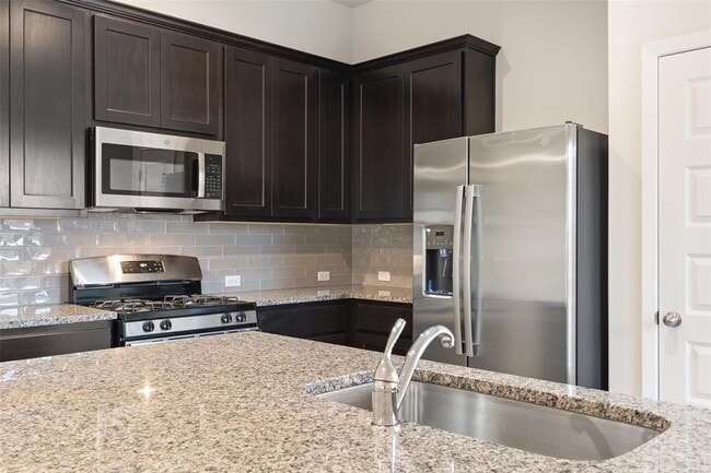 Building Photo - 148 Living Reef Dr